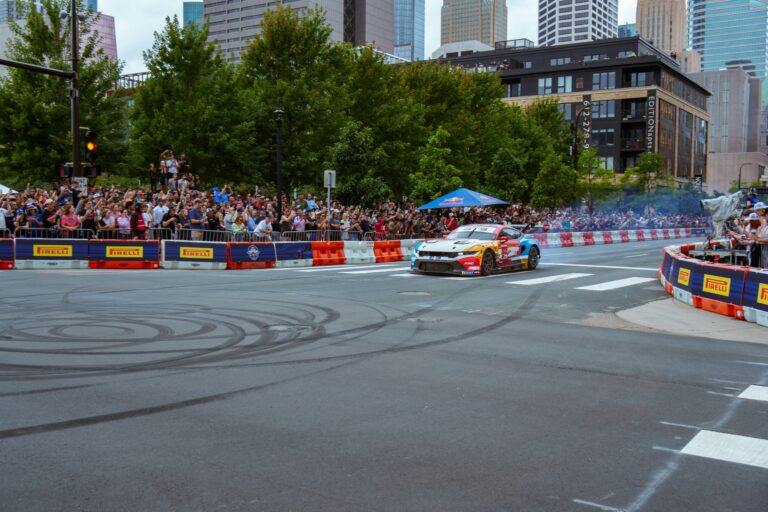 iRacing: Einsteiger-Strecken zum Lernen