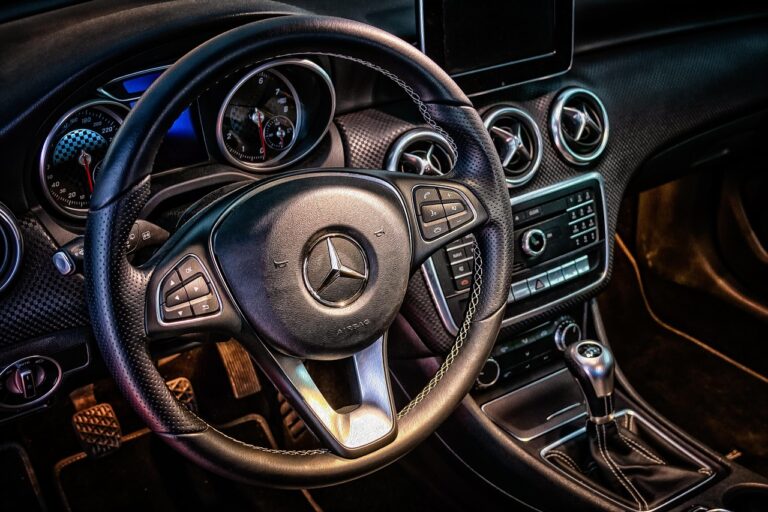 Lenkrad Einsteiger Modelle im Vergleich für realistisches Simracing Fahrgefühl